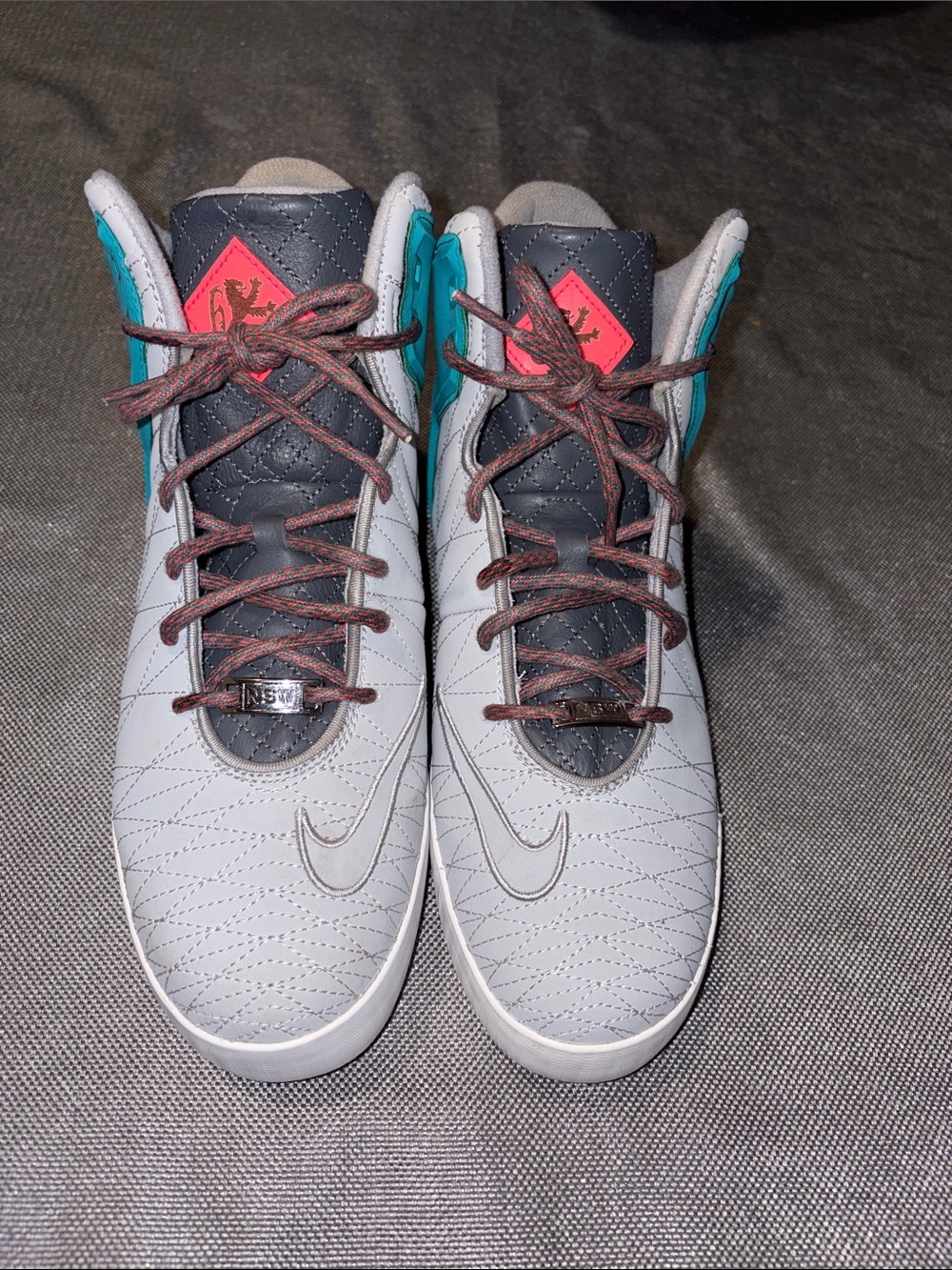 Nike LeBron 11 NSW Lifestyle “Wolf Grey” size 10.5